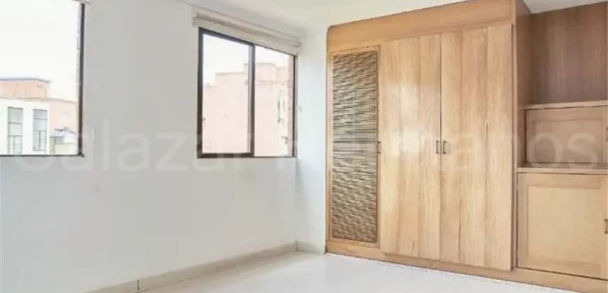 Apartamento en Venta 165m² en Laureles PH Ed.San Esteban