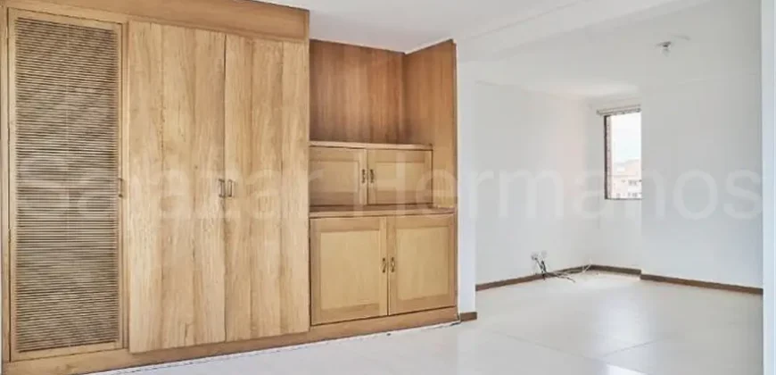 Apartamento en Venta 165m² en Laureles PH Ed.San Esteban