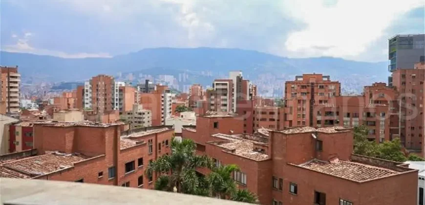 Apartamento en Venta 165m² en Laureles PH Ed.San Esteban
