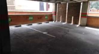 Parqueadero 13m² en Venta y Arriendo en Los Chorritos La Estrella Antioquia