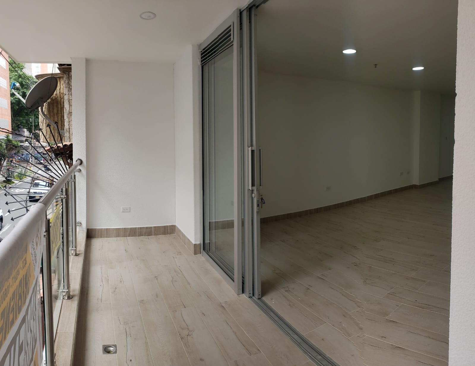 Local Comercial en Arriendo 85 m² Edificio Torre Praga Sabaneta – Antioquia