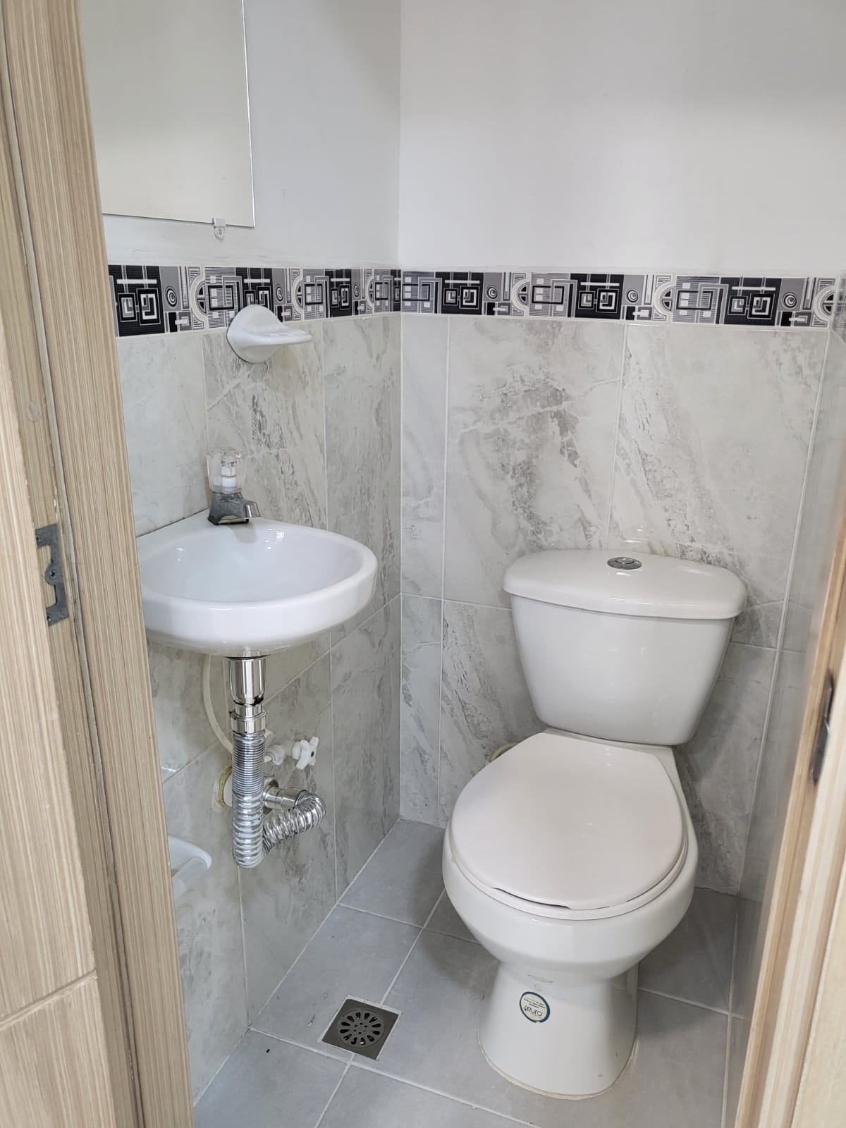 Local Comercial en Arriendo 85 m² Edificio Torre Praga Sabaneta – Antioquia