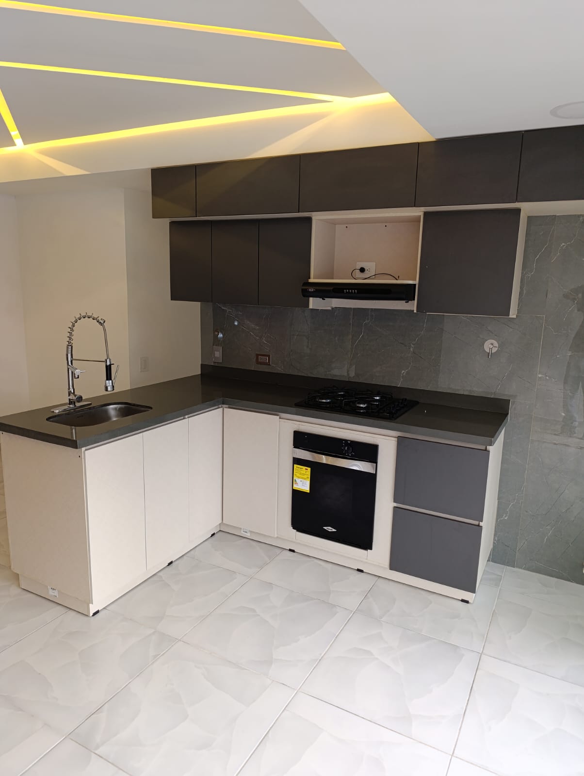 Apartamento 105 en Arriendo 75 m² Portal de la Estrella – Antioquia