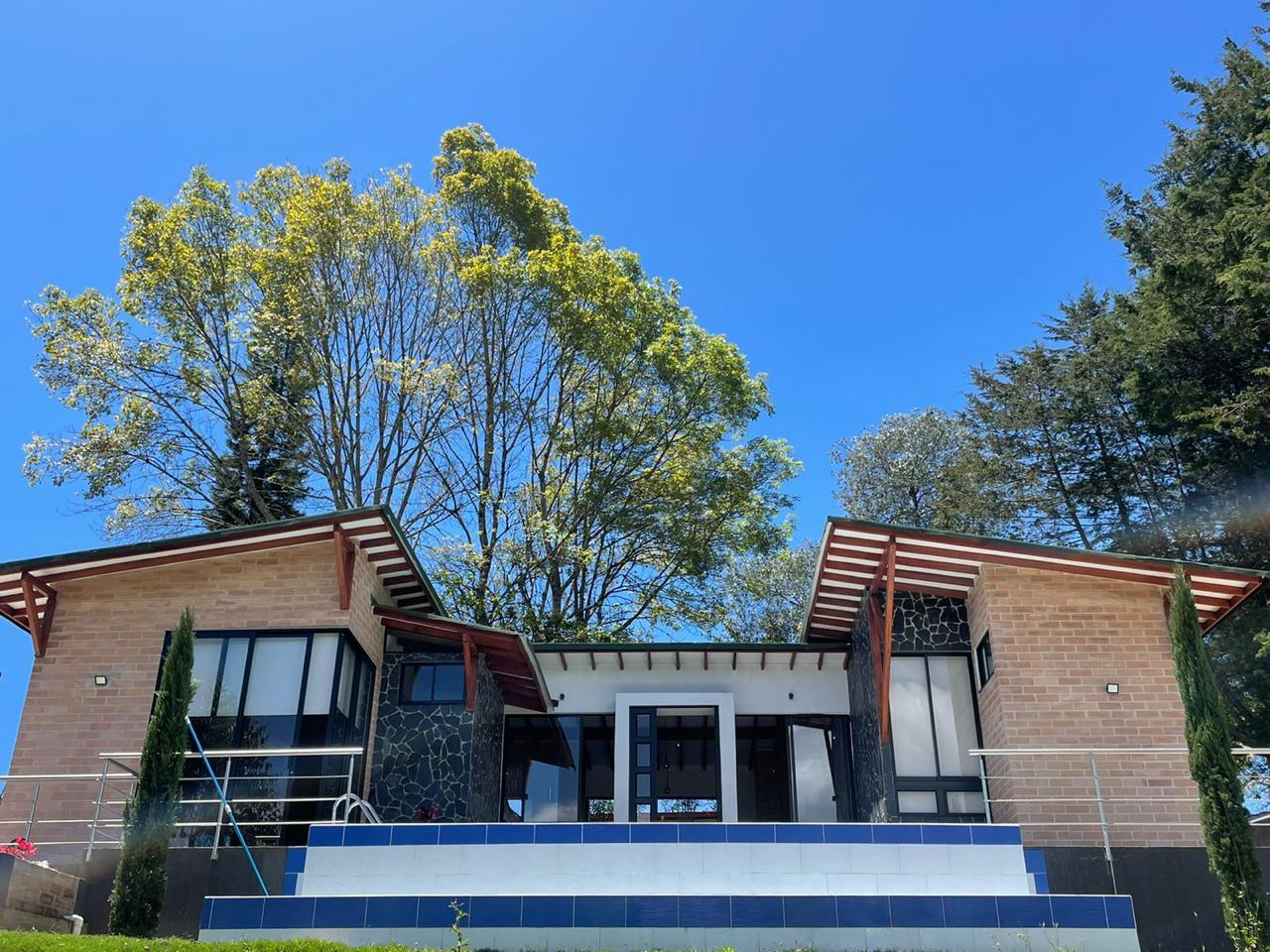 Casa Campestre en Venta 250 m² construidos en Marinilla – Antioquia