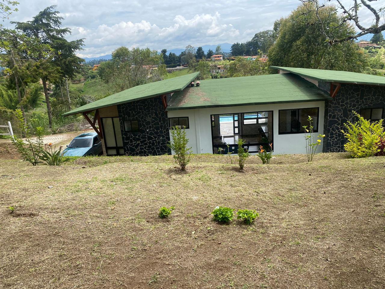Casa Campestre en Venta 250 m² construidos en Marinilla – Antioquia
