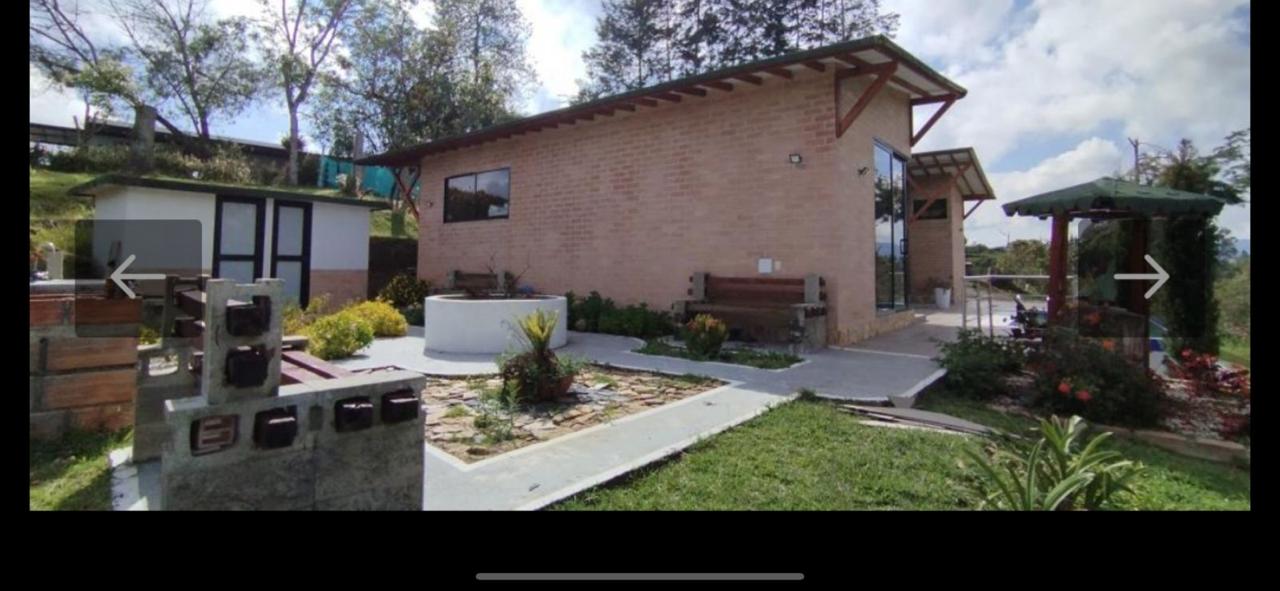 Casa Campestre en Venta 250 m² construidos en Marinilla – Antioquia