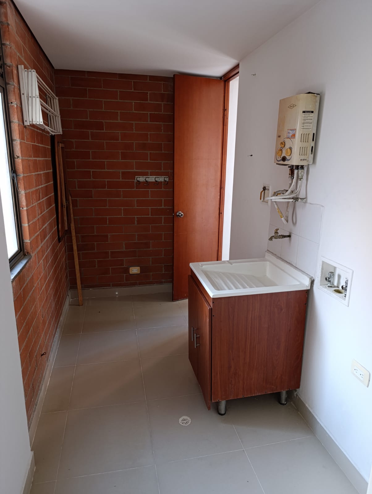 Apartamento 751 en Venta 100 m² Parques de Santa Catalina – La Estrella, Antioquia