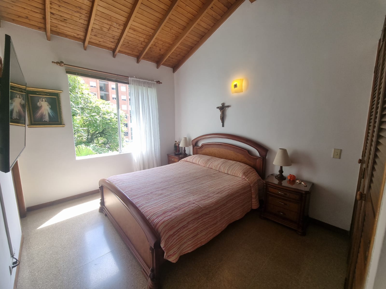 Casa en Venta 223m² Urbanización Villa Verde 2 Belén Loma de los Bernal – Medellín, Antioquia