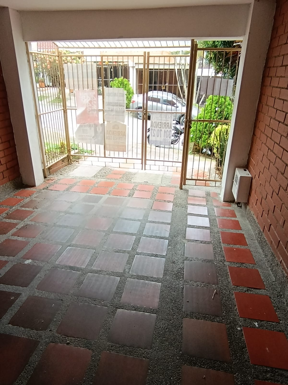 Casa en Arriendo Envigado 150 m² – Barrio El Dorado (3 Niveles)