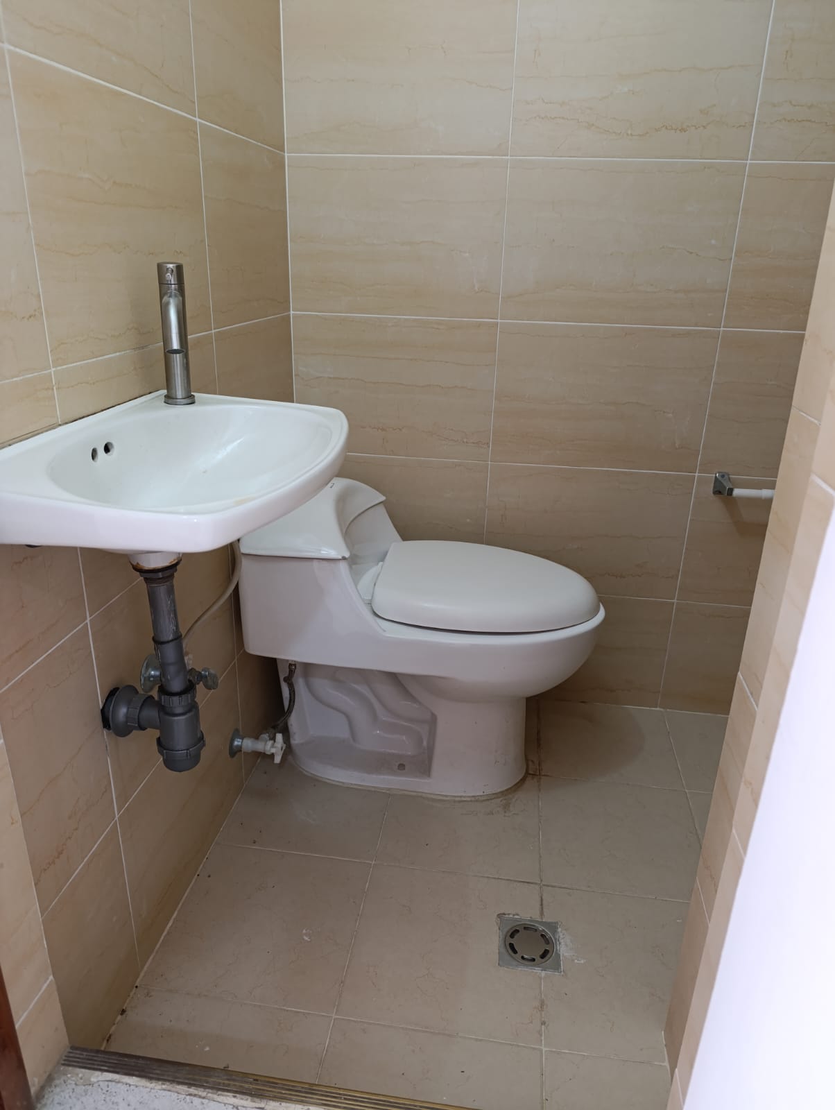 Casa en Arriendo Envigado 150 m² – Barrio El Dorado (3 Niveles)