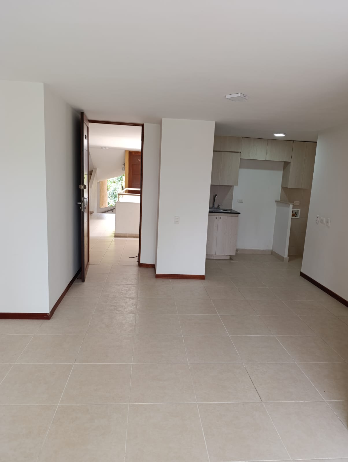 Apartamento en Arriendo 70 m² Arboleda de las Brujas Envigado – Antioquia