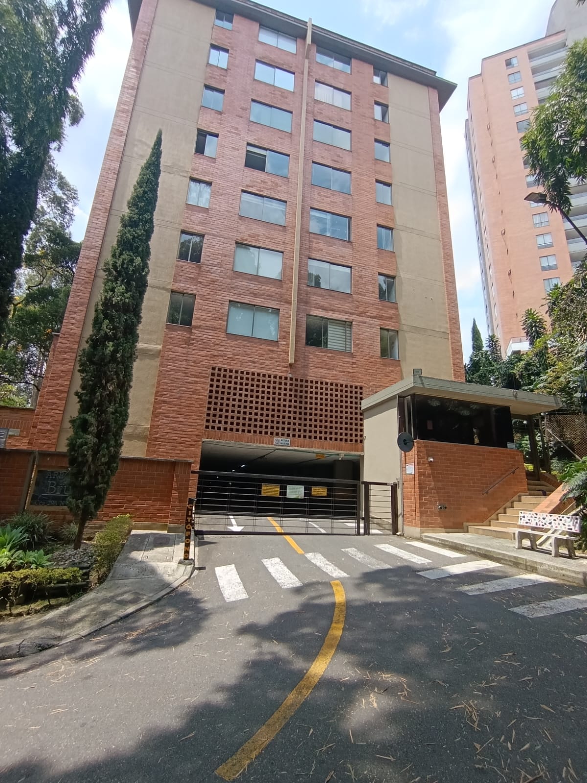 Apartamento en Arriendo 70 m² Arboleda de las Brujas Envigado – Antioquia