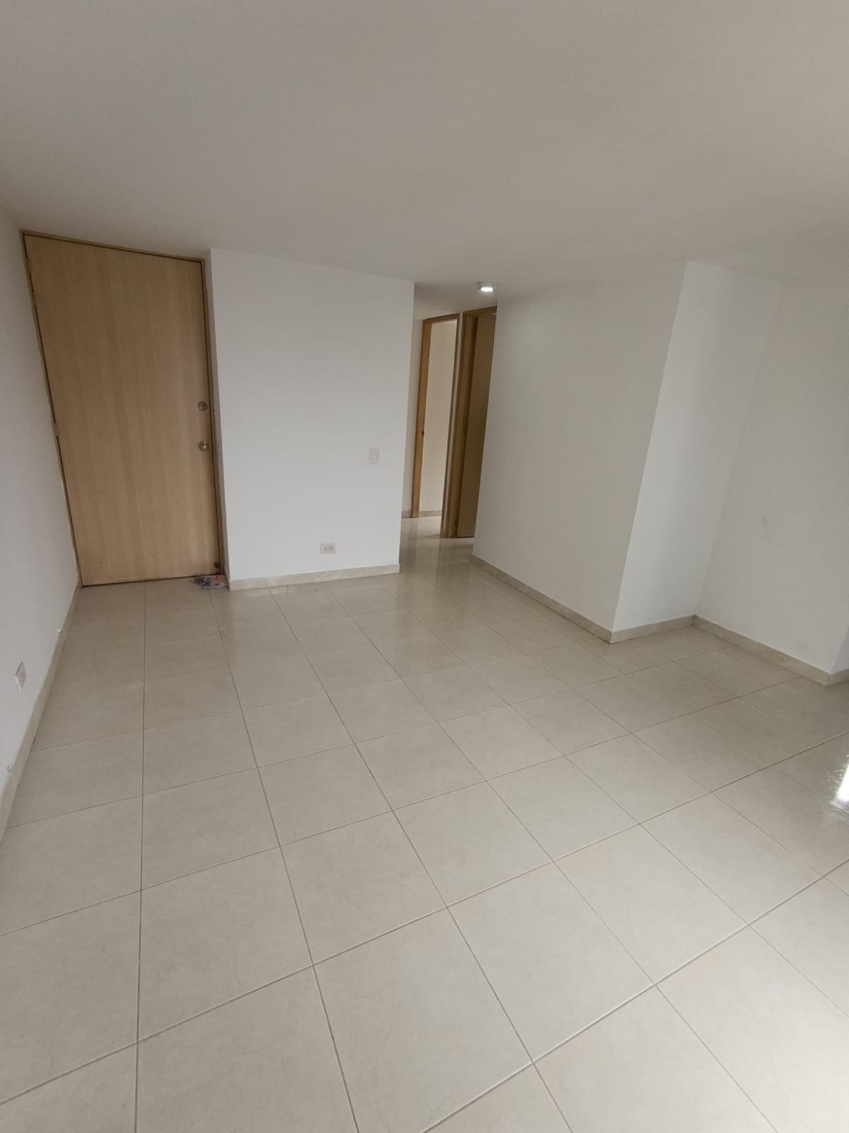 Apartamento 2001 en Arriendo 74 m² Manantiales de Suramérica Medellín – Antioquia