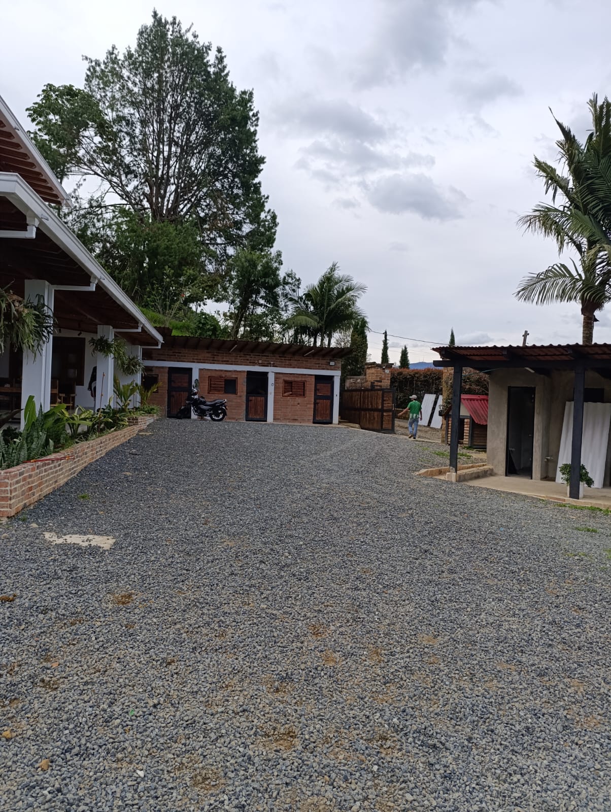 Casa Finca en Arriendo 200 m² Parcelación Guayacanes San Antonio de Prado Medellín – Antioquia