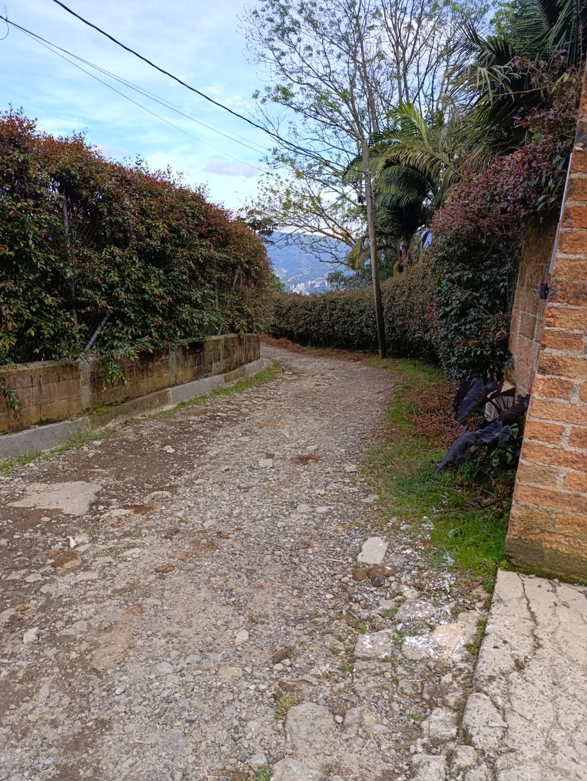 Casa Finca en Arriendo 200 m² Parcelación Guayacanes San Antonio de Prado Medellín – Antioquia